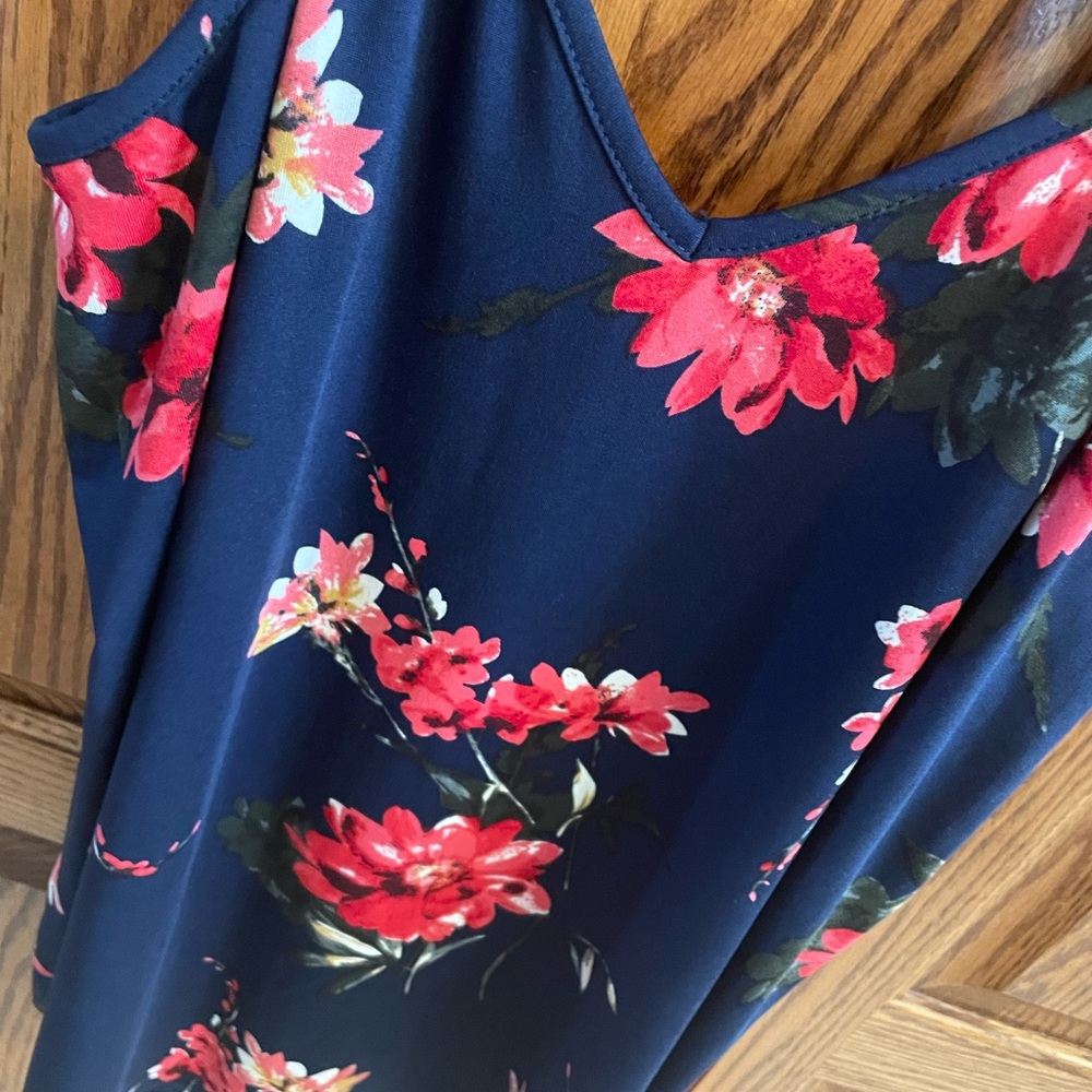 Women's Burgundy Zip-Up Hoodie & Floral top - Picture 7 of 7
